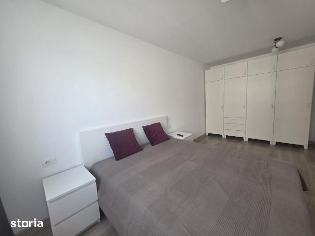 Inchiriez apartament 2 camere decomandat Urban Plaza Carpatilor