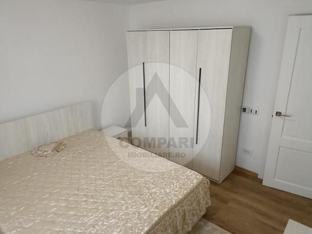 Închiriez apartament 2 camere decomandat