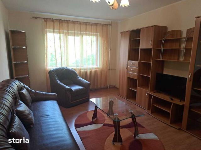 Inchiriez apartament 2 camere decomandate, Rovine vis a vis de Profi