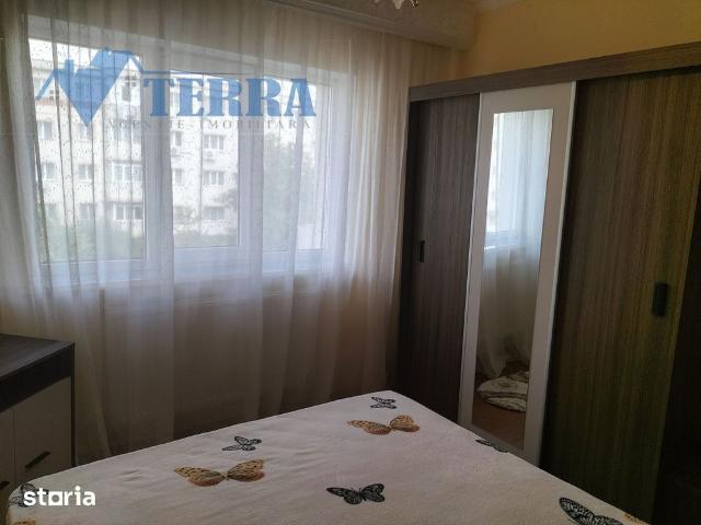 Închiriez apartament 2 camere, etajul 2, zona Iulia Zamfirescu