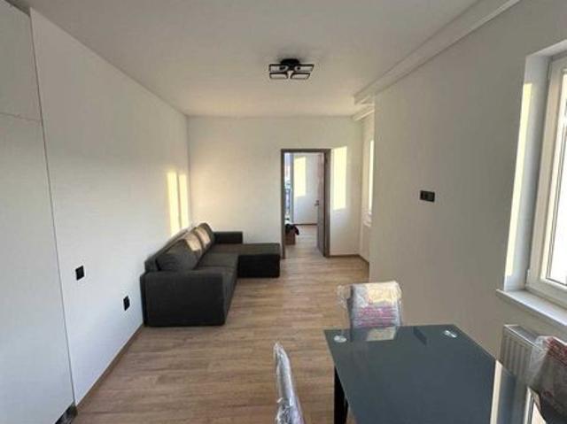 Inchiriez apartament 2 camere Floresti Cluj Central strada Eroilor