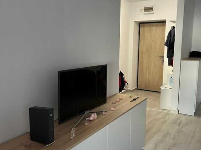 Inchiriez apartament 2 camere Hils Pallady