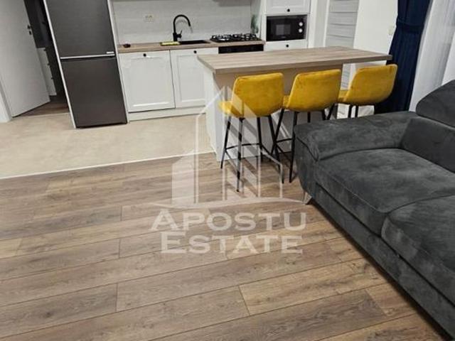 Inchiriez apartament 2 camere in Timisoara, loc de parcar.
