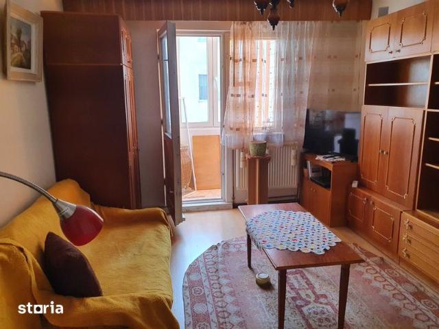 Inchiriez apartament 2 camere in Vasile Aaron