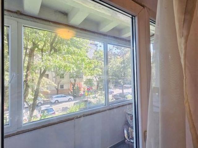 Inchiriez apartament 2 camere in zona Odobescu