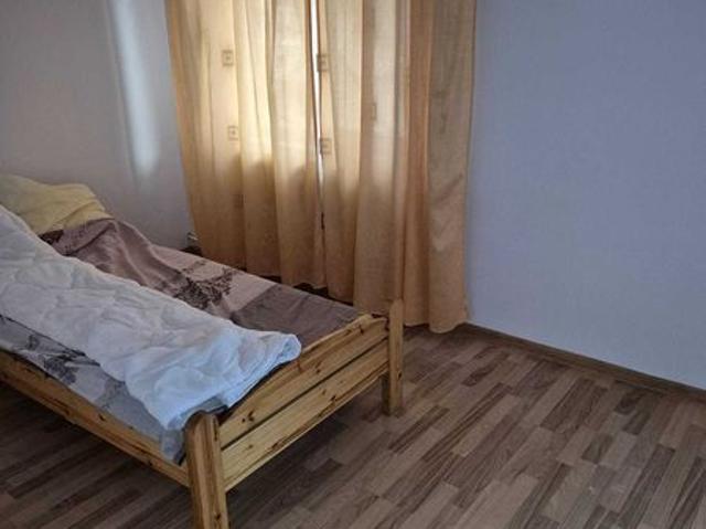 inchiriez apartament 2 camere in botosani