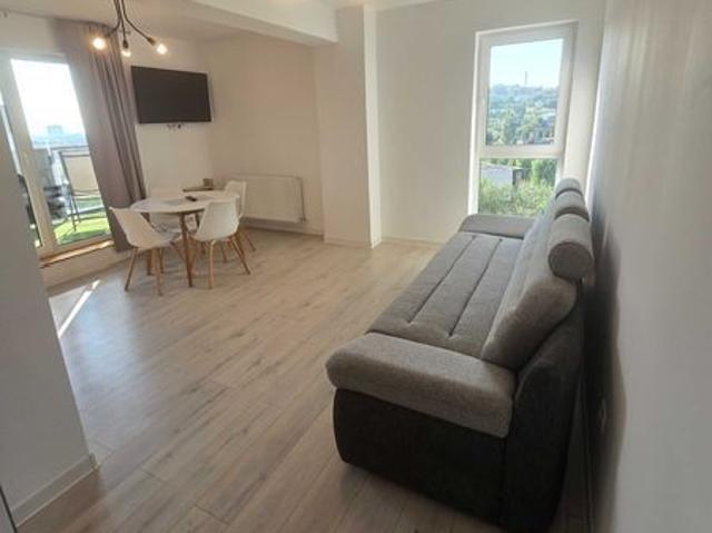 Inchiriez apartament 2 camere Lombului 2 4