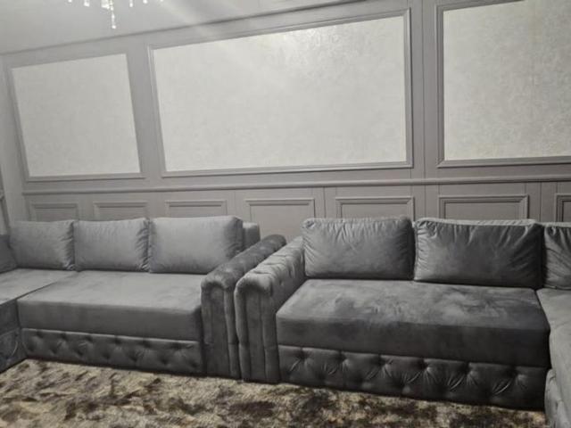 INCHIRIEZ APARTAMENT 2 CAMERE LUX 80 mp utili