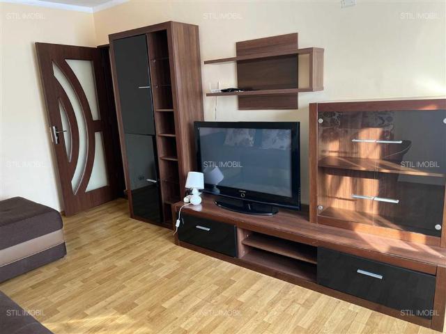 Inchiriez apartament 2 camere Nicolina 1