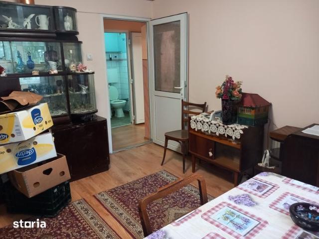 Inchiriez apartament 2 camere pe Mehedinti etaj 1