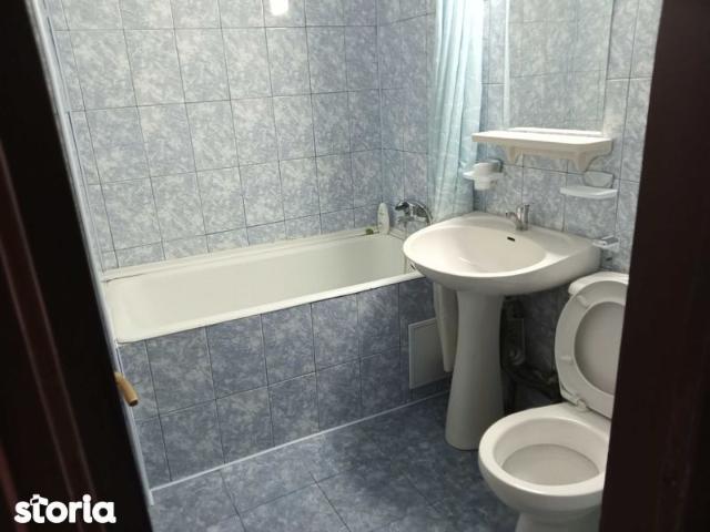 Inchiriez apartament 2 camere Podu Ros
