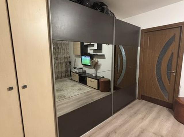 Închiriez apartament 2 camere regim hotelier TÂRG DE CRĂCIUN