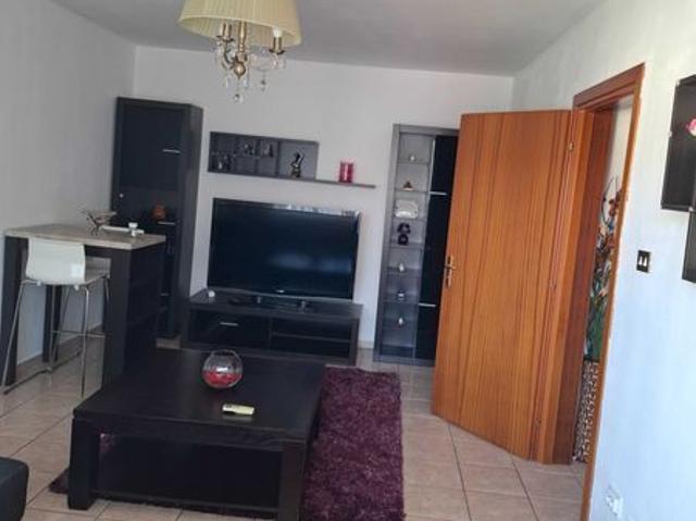 Inchiriez apartament 2 camere sector3,Salajan