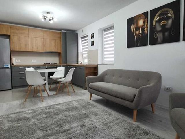 Inchiriez apartament 2 camere studio in Coresi Avantgarden Kasper