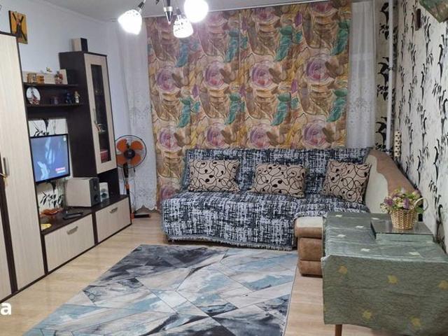 Inchiriez Apartament 2cam Teiul Doamnei