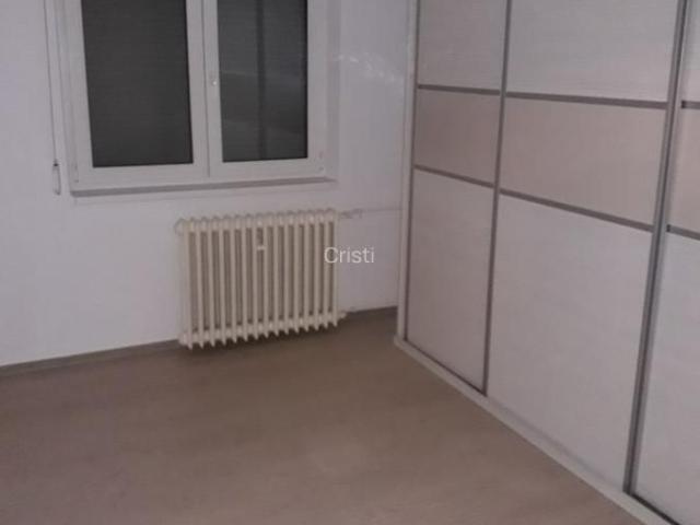 Inchiriez apartament 2camere, semimobilat, etajul 1, zona Icil Kaufland