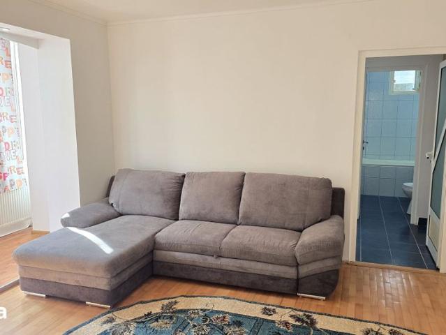 Inchiriez apartament 3 cam, Deva, Imp.Traian, et 2, prima inchiriere