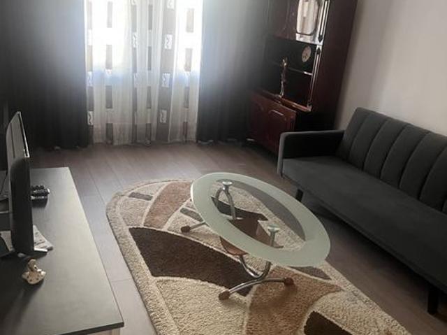 Inchiriez apartament 3 camere/56 mp