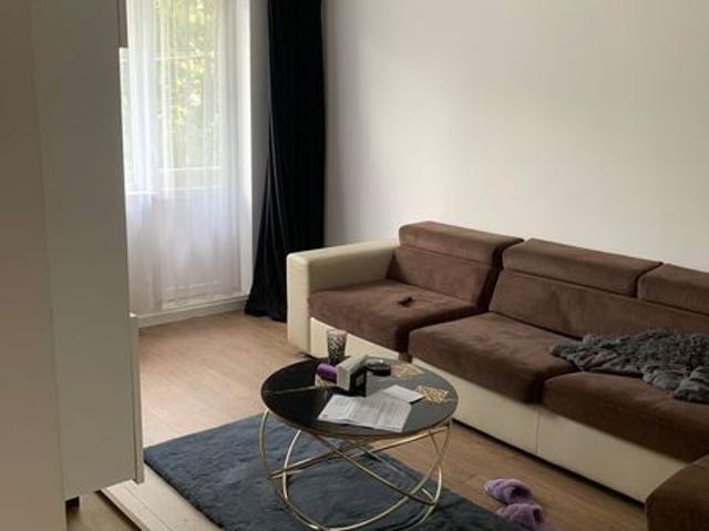 Inchiriez apartament 3 camere 63mp nord langa mc