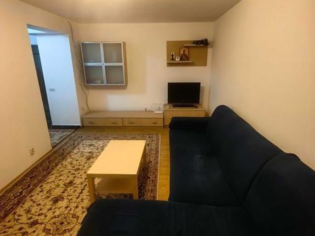 Inchiriez apartament 3 camere