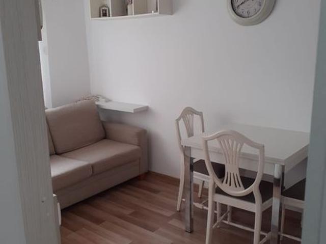 Inchiriez apartament 3 camere