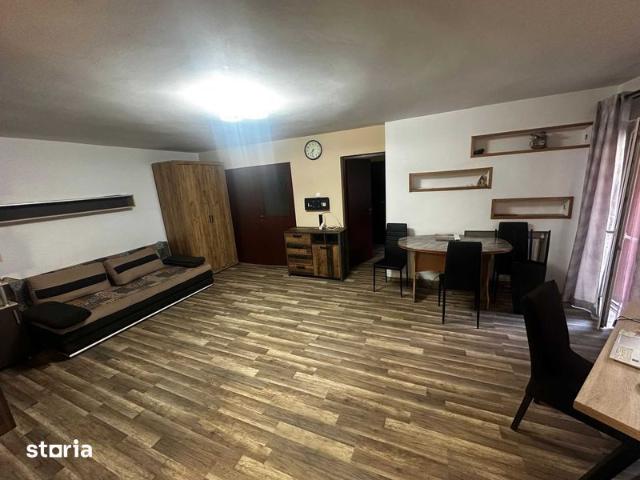 Inchiriez apartament 3 camere, 64mp cu balcon, zona str. BRANCUSI