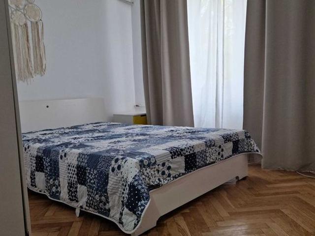 Inchiriez apartament 3 camere