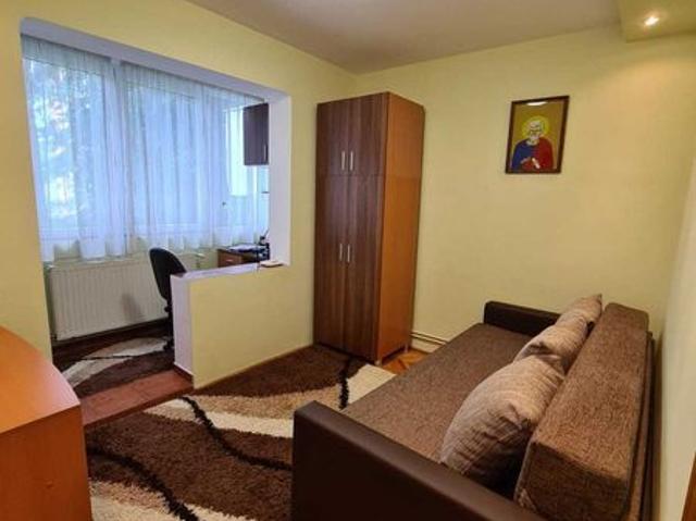 Inchiriez apartament 3 camere, Tudor