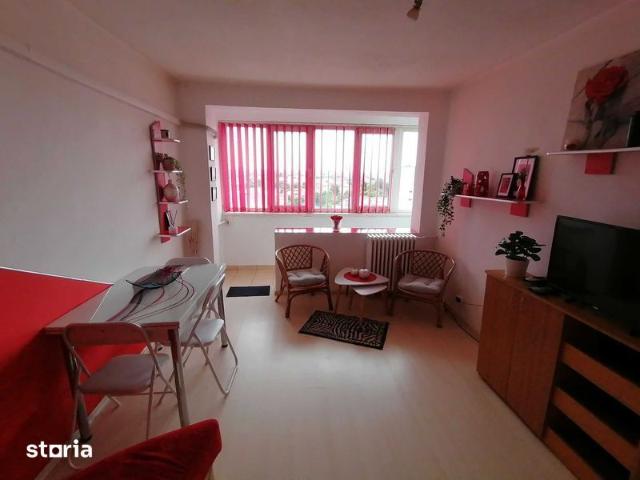 Inchiriez apartament 3 camere zona Bulevardul 16 Decembrie 1989