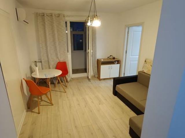Inchiriez apartament 3 camere zona Pd Ros