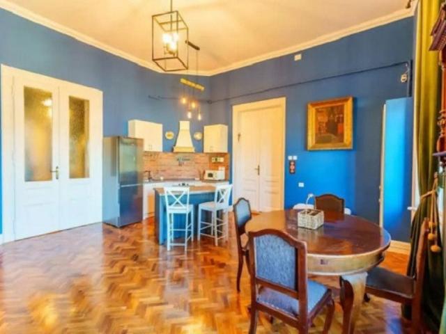 Inchiriez apartament 3 camere zona Ultracentrala ID:31507