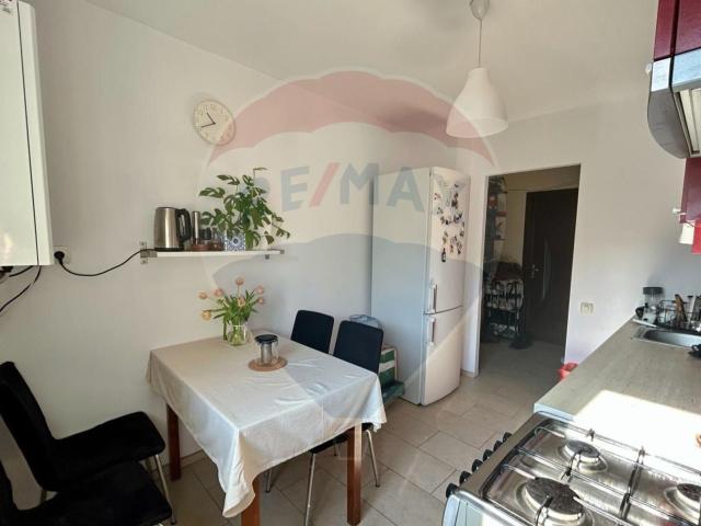 inchiriez apartament 3 camere decomandate | 2 bai | marasti