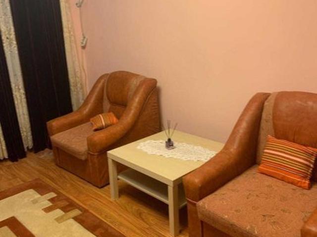 Inchiriez apartament 3 camere decomandate in Mun. Rm.Sarat_Jud. Buzau
