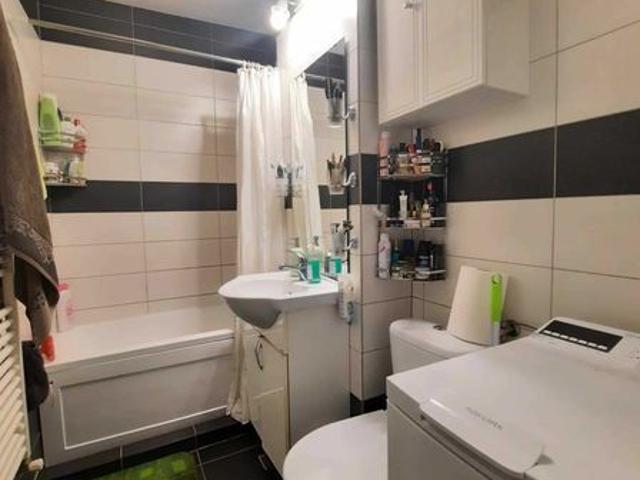Inchiriez apartament 3 camere et.3 Mihai Viteazu