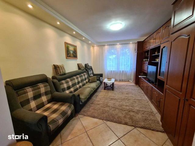 Inchiriez apartament 3 camere, etaj 1 Tudor