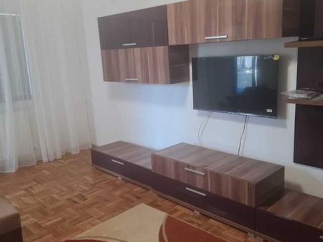 Inchiriez apartament 3 camere Neversea
