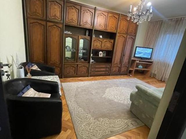 Inchiriez Apartament 3 camere Plopilor, Cluj Napoca