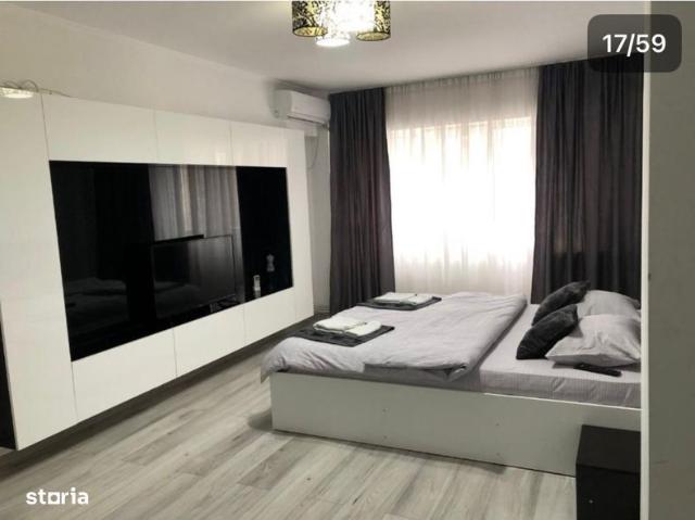 Inchiriez apartament 3 camere plus 1 living zona centrala