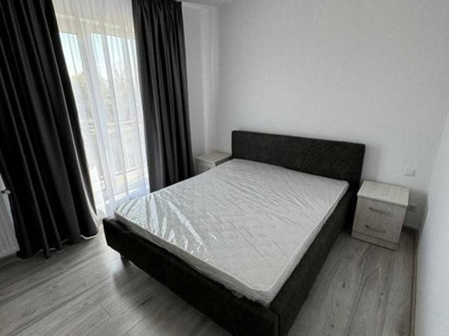 Inchiriez apartament 3 camere – Str. Oasului, Cluj Napoca