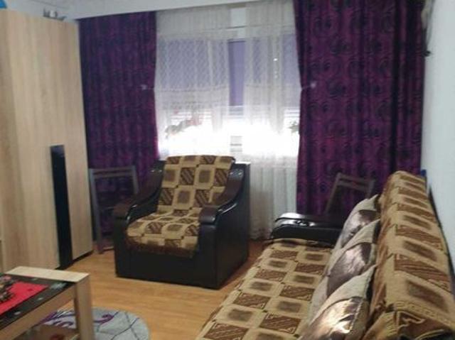Inchiriez apartament termen lung