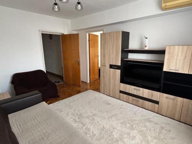 Inchiriez apartament ultracentral Ramada