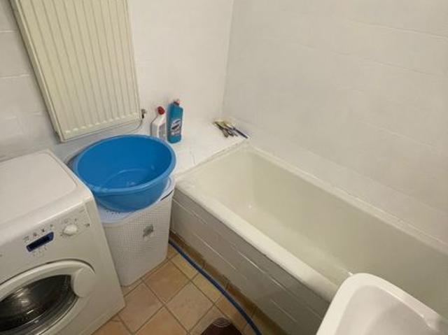 Inchiriez apartament viilor