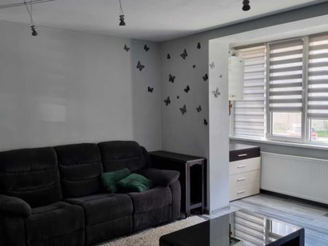 Inchiriez apartament zona Cedonia