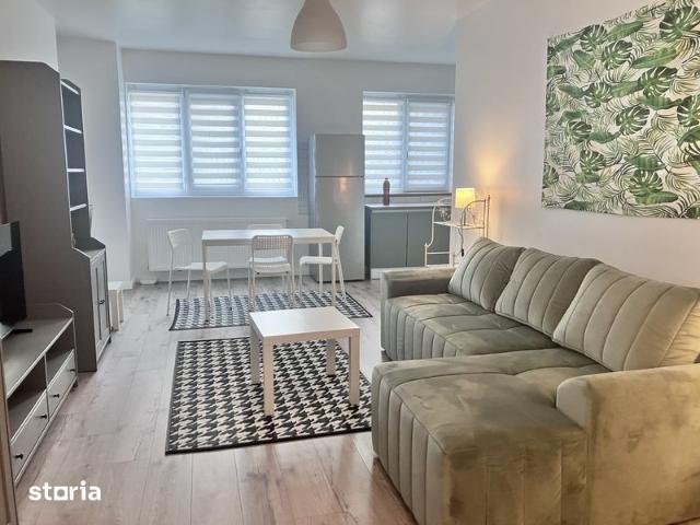 Inchiriez apartament Concept 9