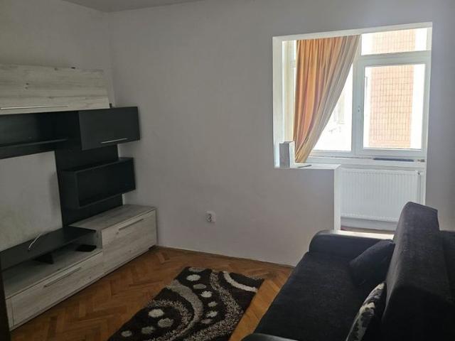 Inchiriez apartament Craiova Calea Bucuresti, Facultatea de Drept