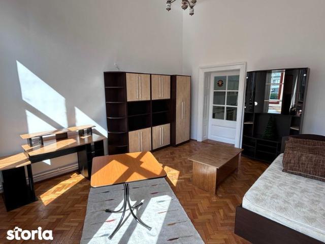 Inchiriez Apartament cu 1 camera, Zona Ultracentrala Teatru