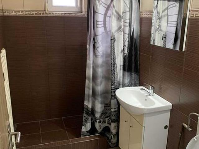 Inchiriez Apartament cu 1 camera in zona blocurilor RomGaz 40mp
