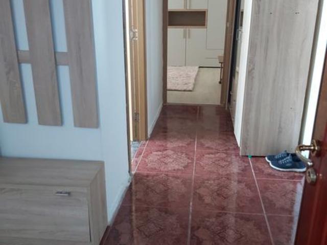 Inchiriez apartament cu 2 camere