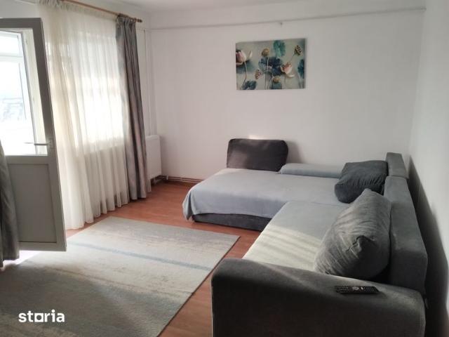 Inchiriez apartament cu 2 camere