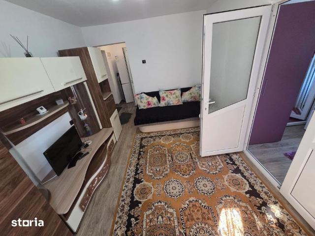 Inchiriez Apartament cu 2 camere 35Mp 23 AUGUST
